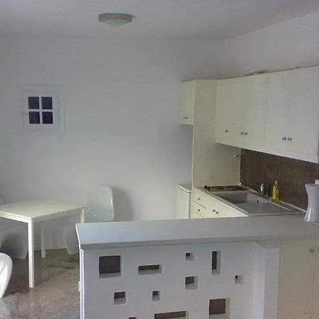 Louis Armeos Aparthotel
