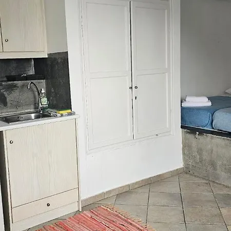 Louis Armeos Aparthotel